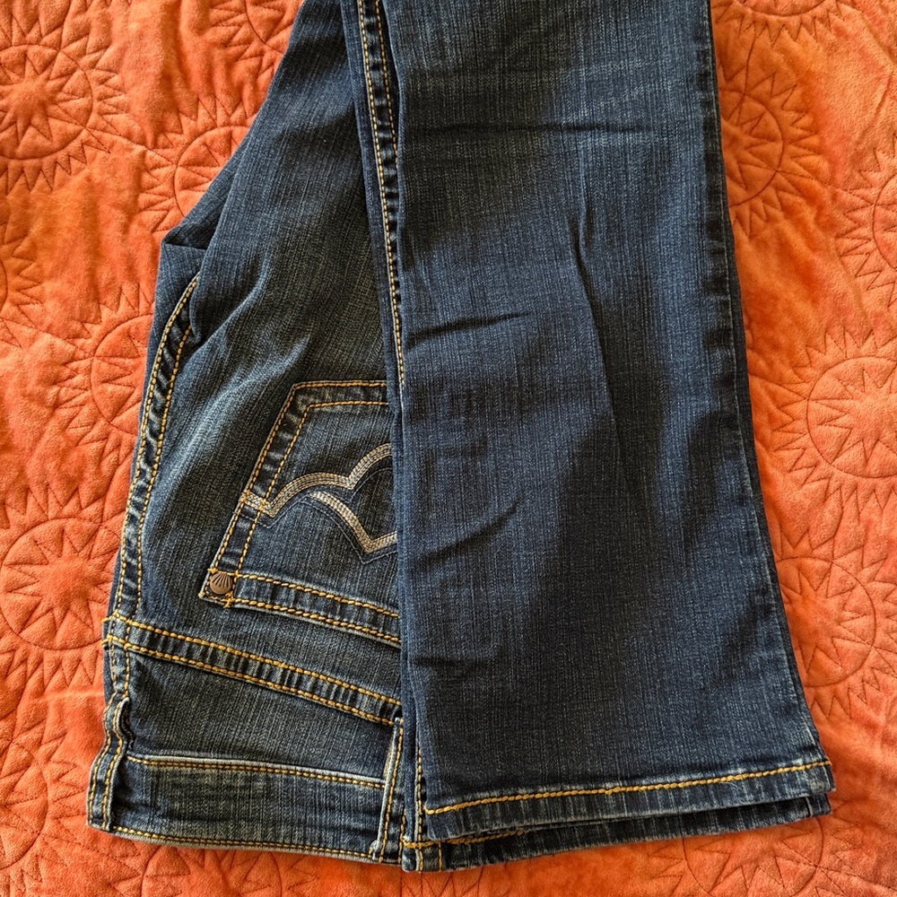 Shyanne 30x32 Dark Blue boot cut jeans - Picture 3 of 10
